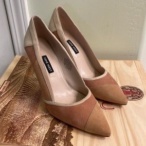 Suede pink Nine West pointy toe pumps